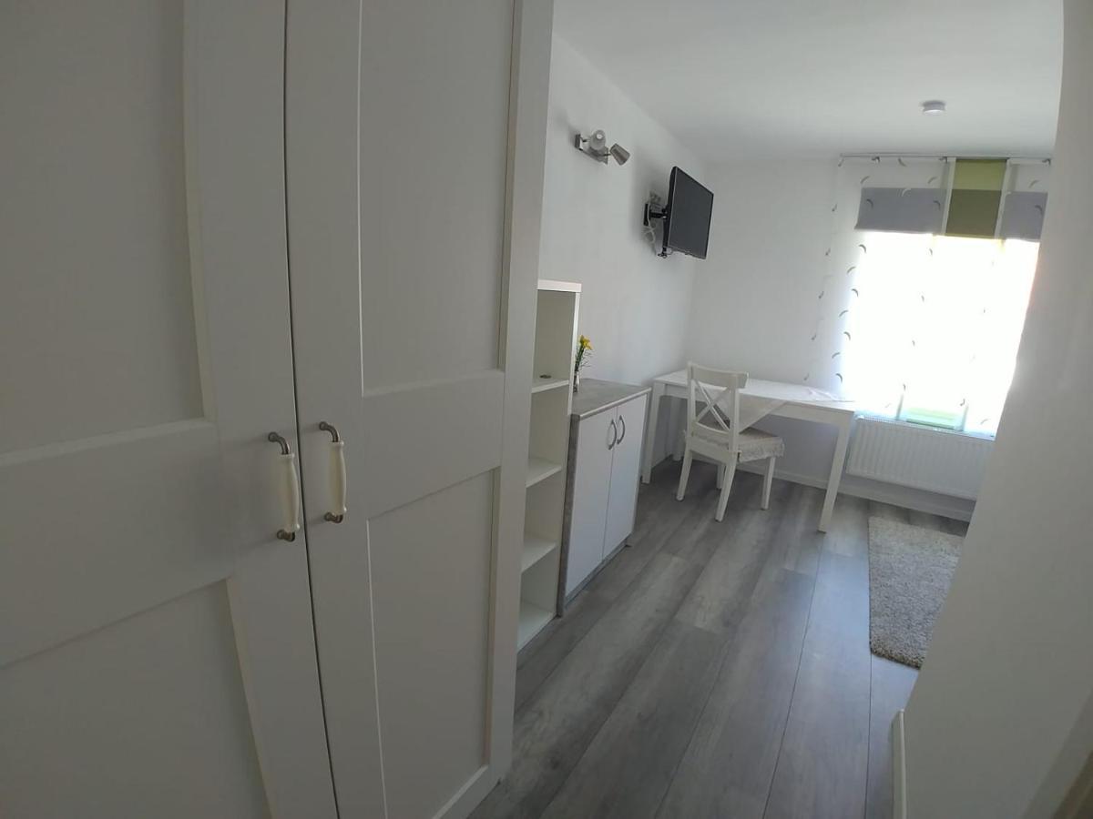 Apartmentvermietung Ingrid Bolkart - Landleben 6 Illertissen Exterior foto